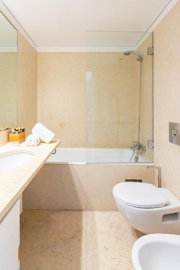 Joivy Chiado Self Check-In 2-Br Flat With Parking Apartment Lisabona Exterior foto